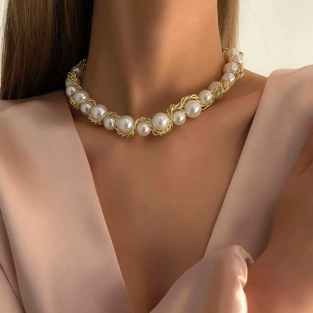 Pearl necklace